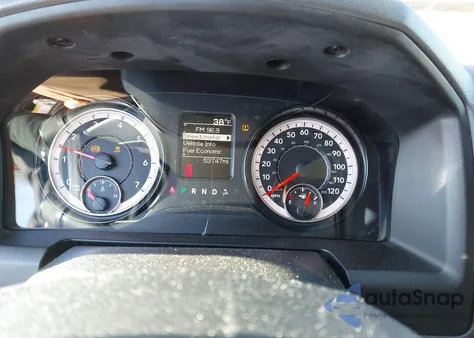 2019 Ram 1500 Classic Tradesman 4X4 5'7 Box из США, поврежденный, VIN 3C6RR7KG2KG723175